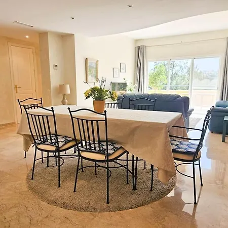 Greenlife - Spacious In Rio Real 아파트 마르베야